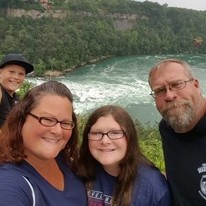 Meet your Posher, Sharon